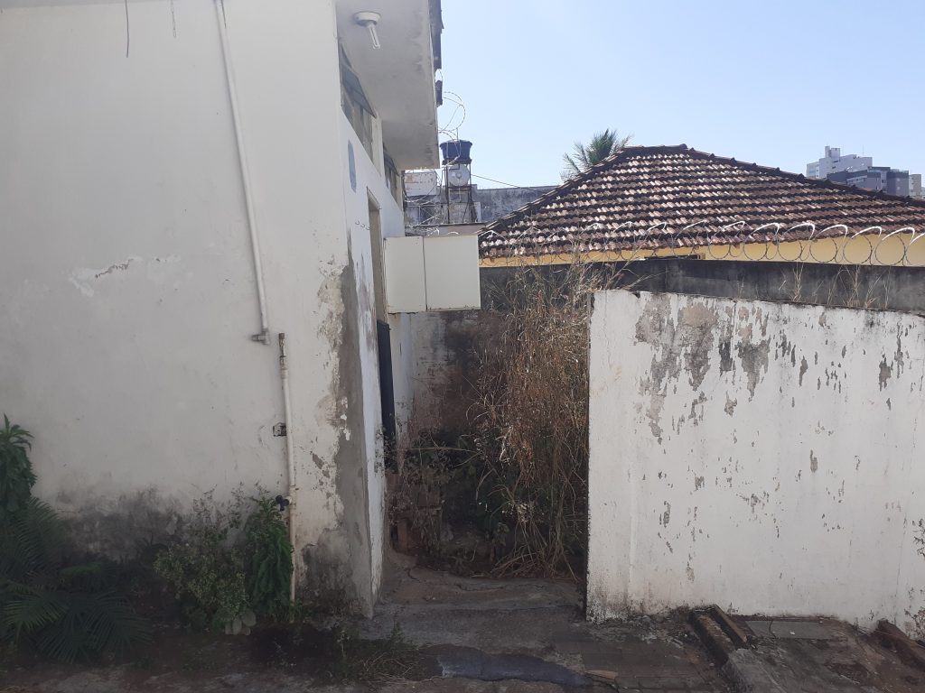 casa próximo a Av. Rondon Pacheco