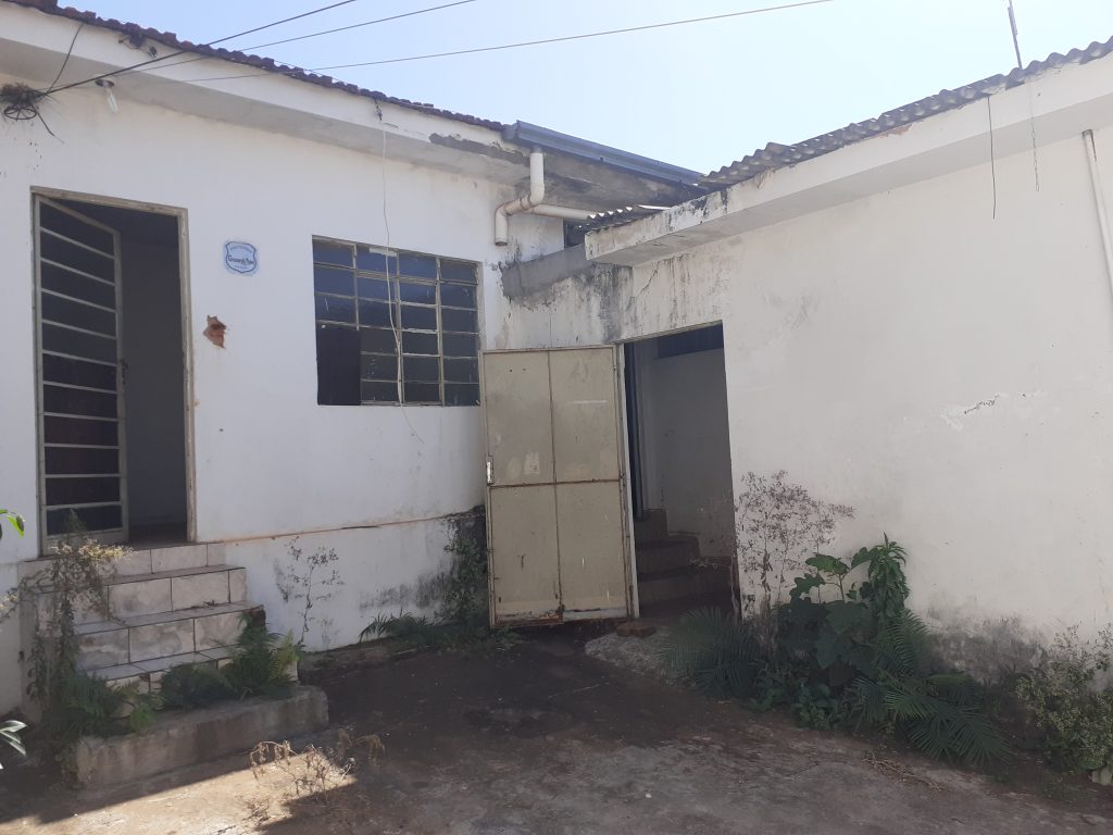 casa próximo a Av. Rondon Pacheco