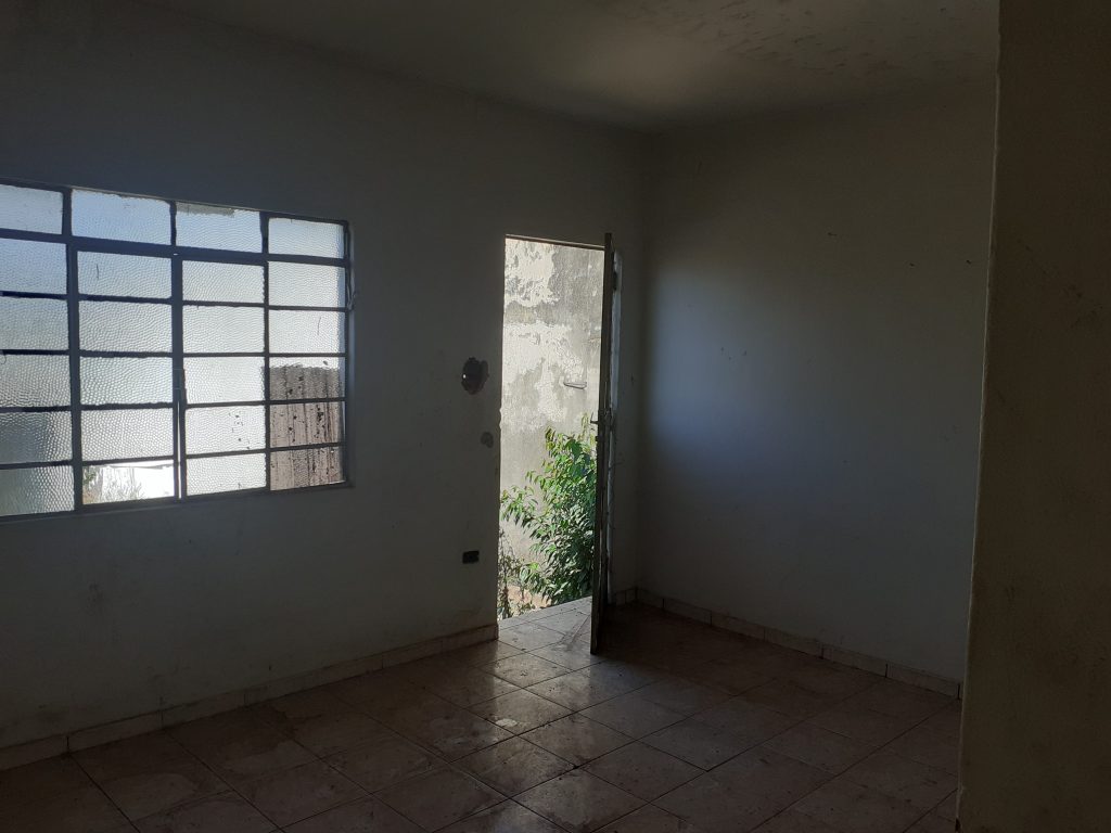 casa próximo a Av. Rondon Pacheco