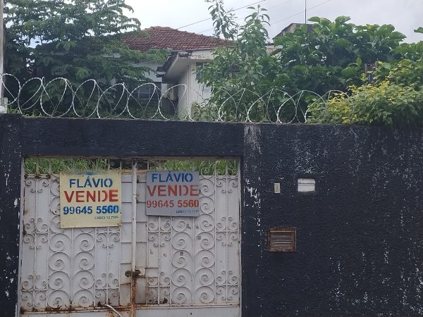 casa próximo a Av. Rondon Pacheco